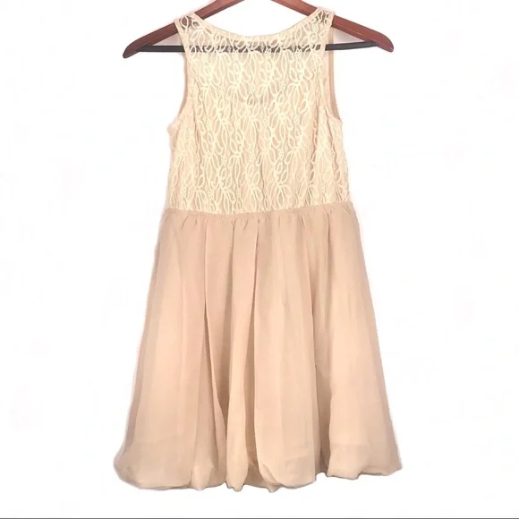 L'ATISTE | Dresses | Lastiste Champagnebeige Sleeveless Lace Top Bubble Hem  Mini Dress